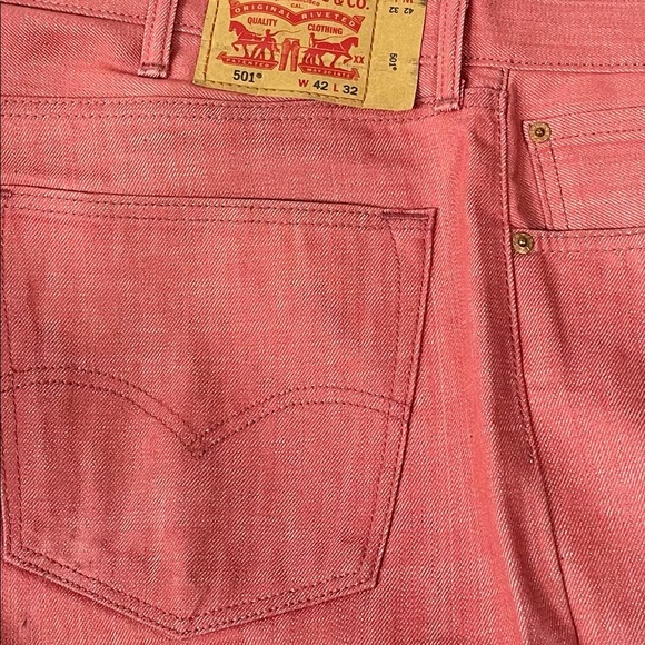 Size 42 Levi Strauss Cut Off Jean Shorts - Picture 4 of 4